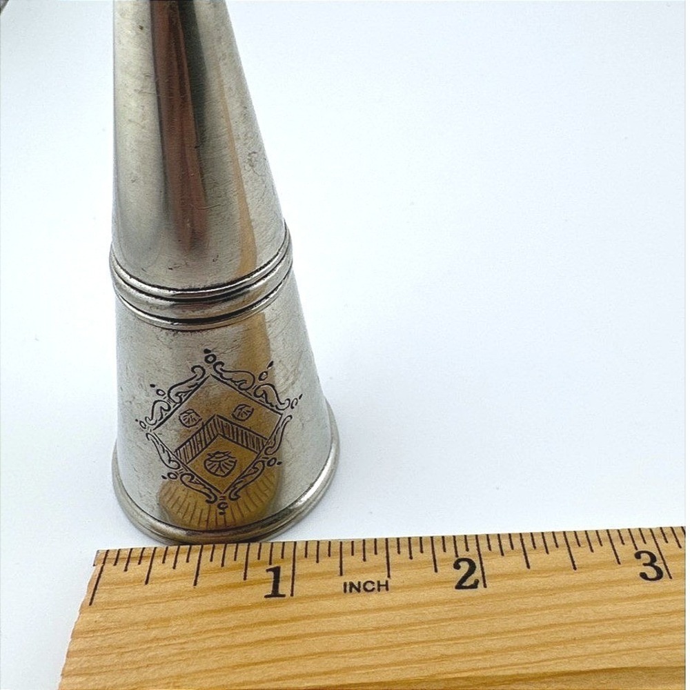 Vintage MMA Candle Snuffer Silver Pewter 1990 Engraved Heraldic Crest Handle - Picture 7 of 9